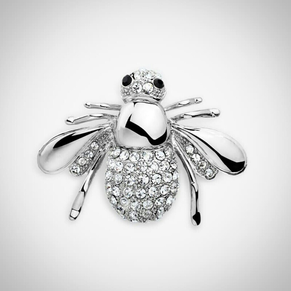bee brooch